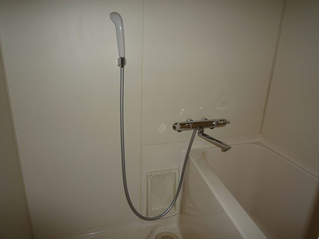 お風呂も安心！１レバー温度調節付水栓！