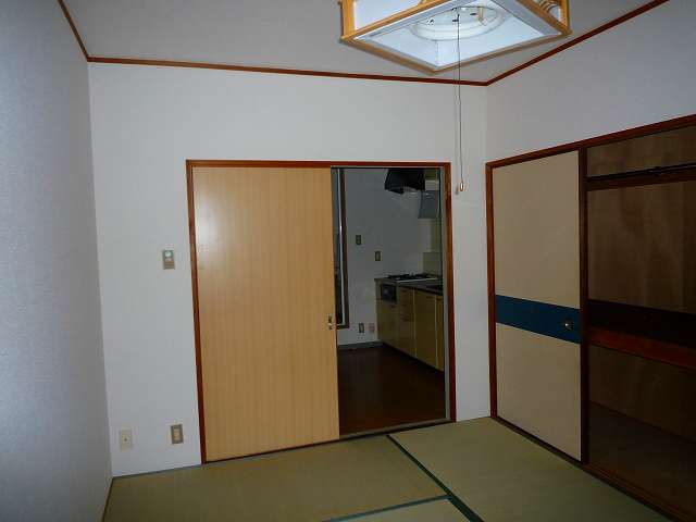 電灯もついてます